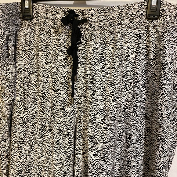 ***3/$30***Rewind EUC Animal Print Slacks Size 2X - Picture 1 of 5
